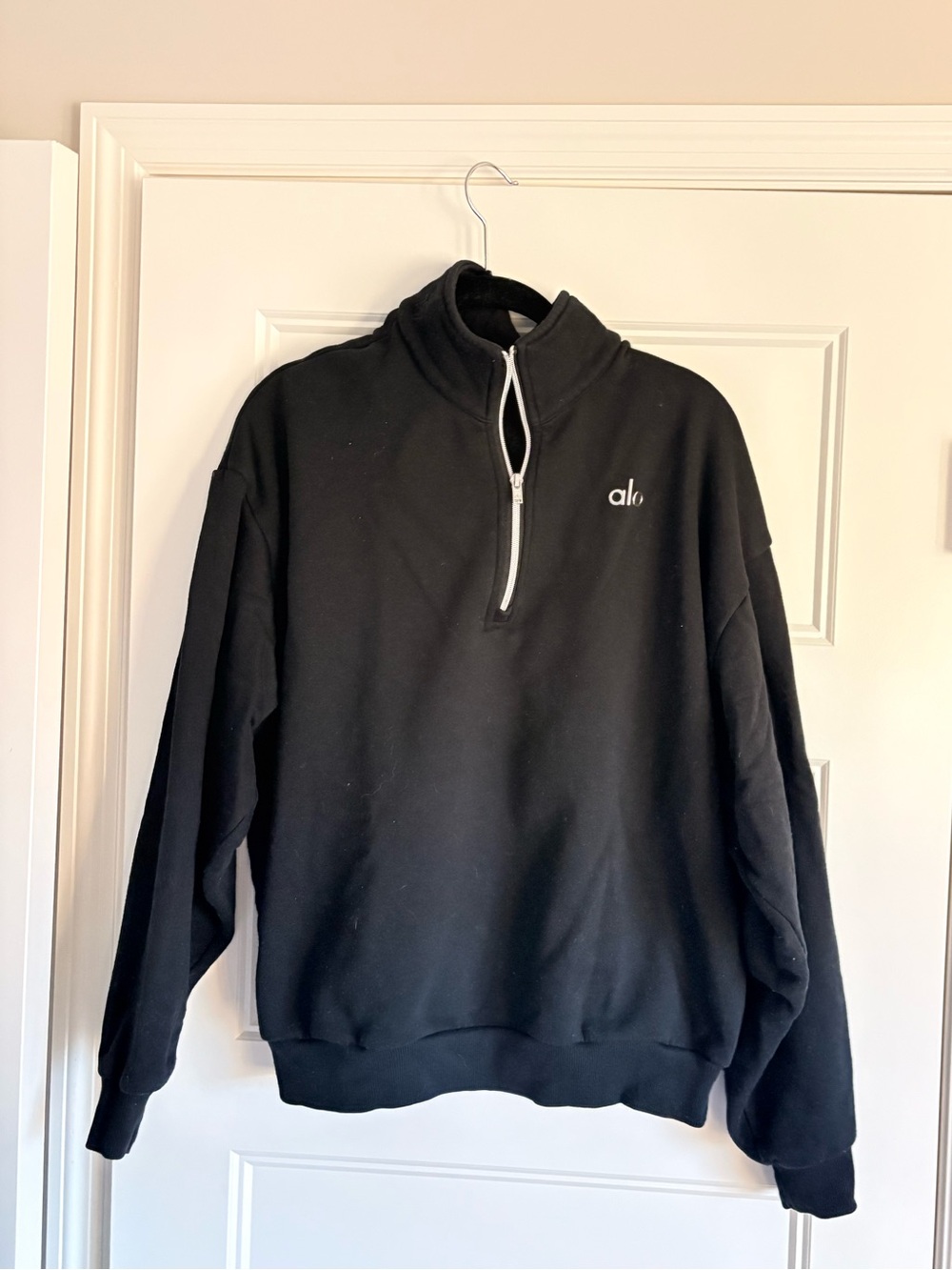 Alo accolade 1/4 zip pull over, black, size small